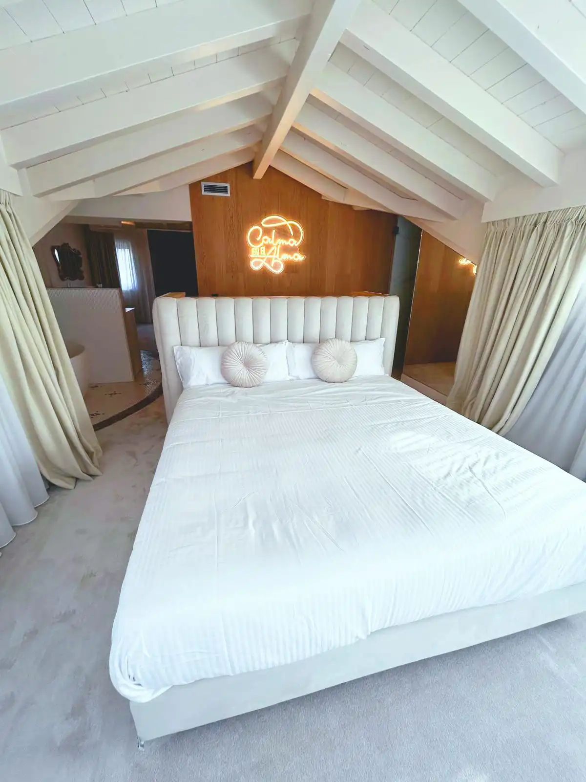 Suite - 1