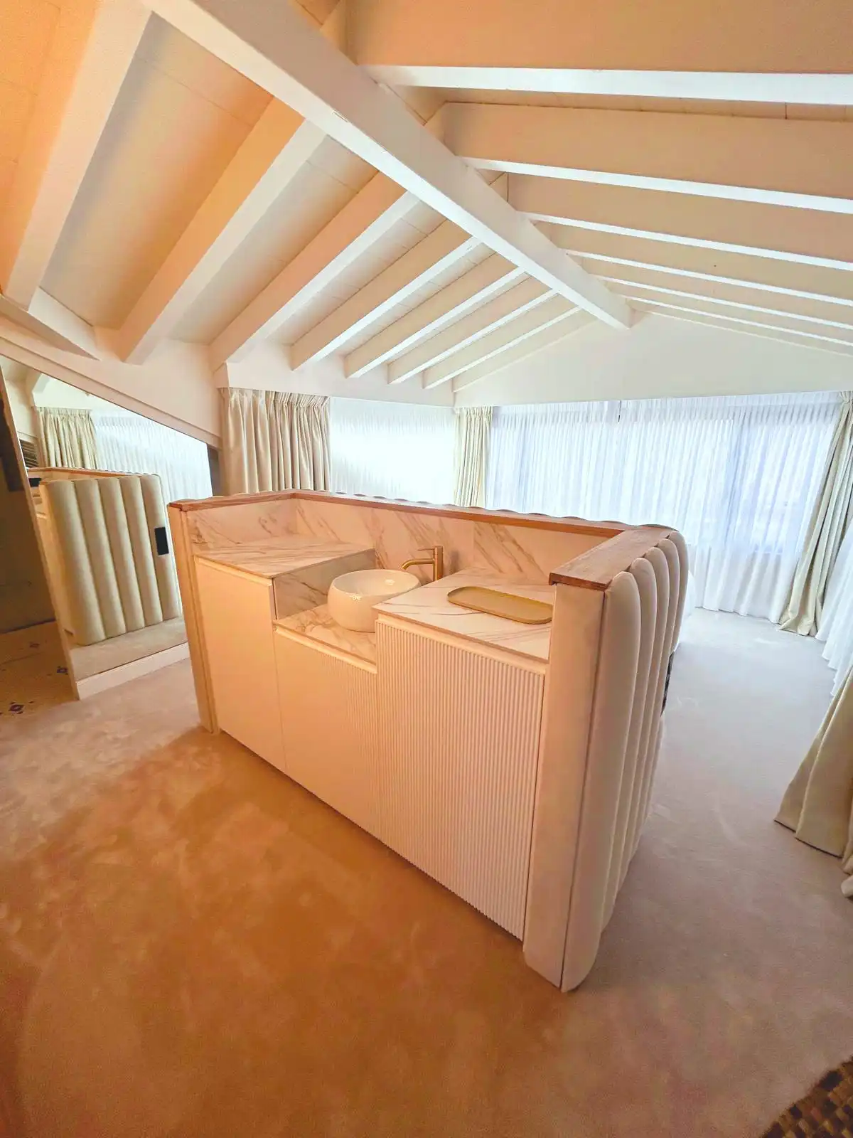 Suite - 4